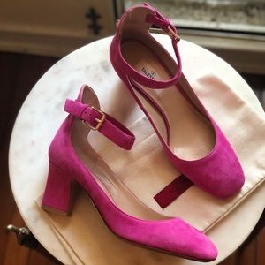💗 NEW! Valentino Suede Ankle Strap Pumps